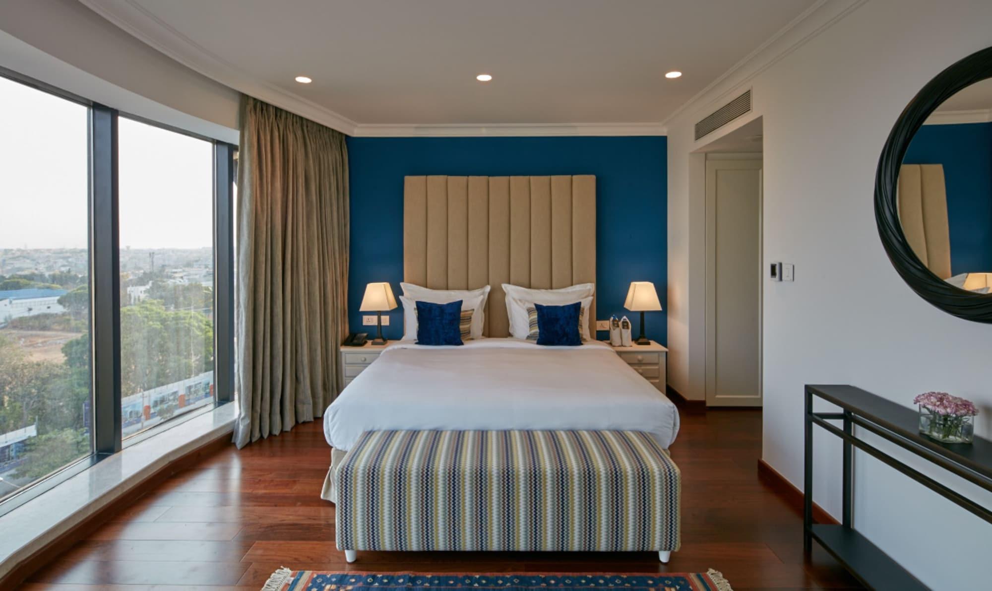 The Waverly Hotel & Residences Bangalore Exterior photo