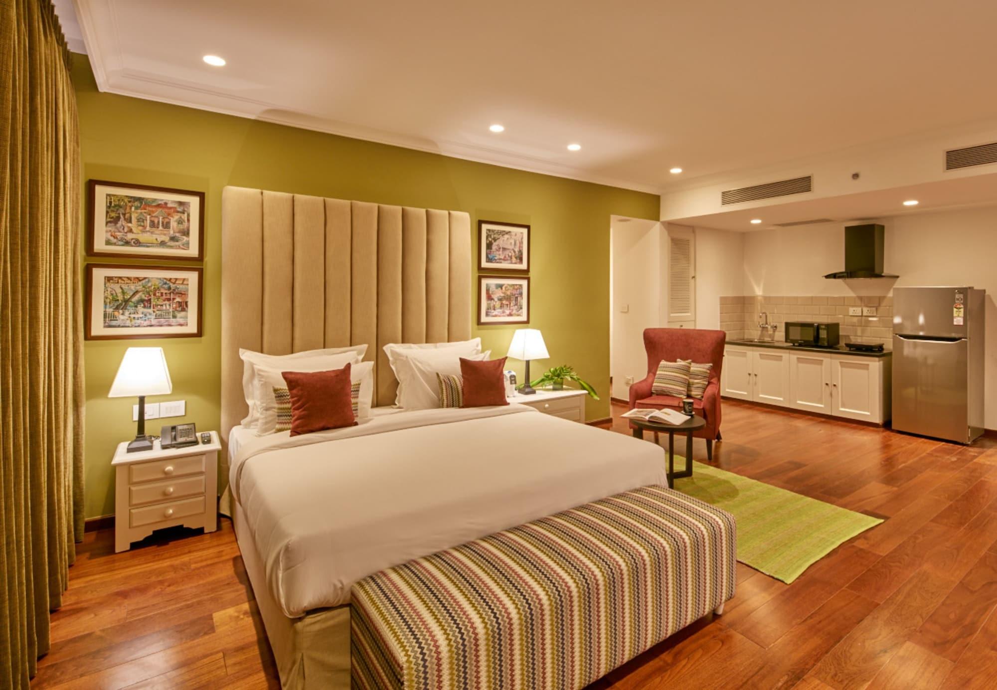 The Waverly Hotel & Residences Bangalore Exterior photo