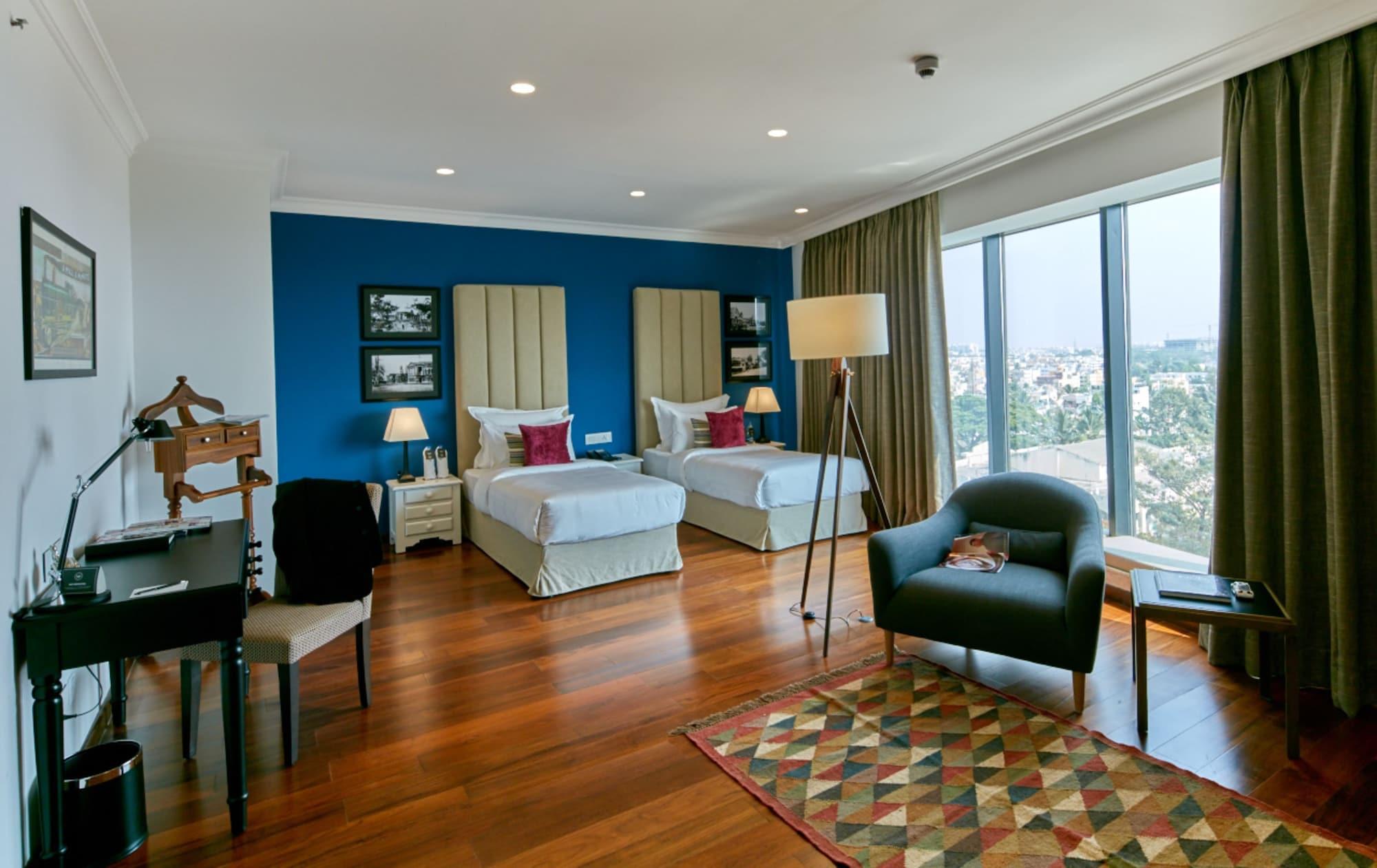 The Waverly Hotel & Residences Bangalore Exterior photo